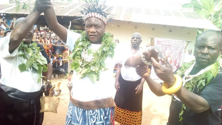 Presentation of Fon Afungchwi III to the Public